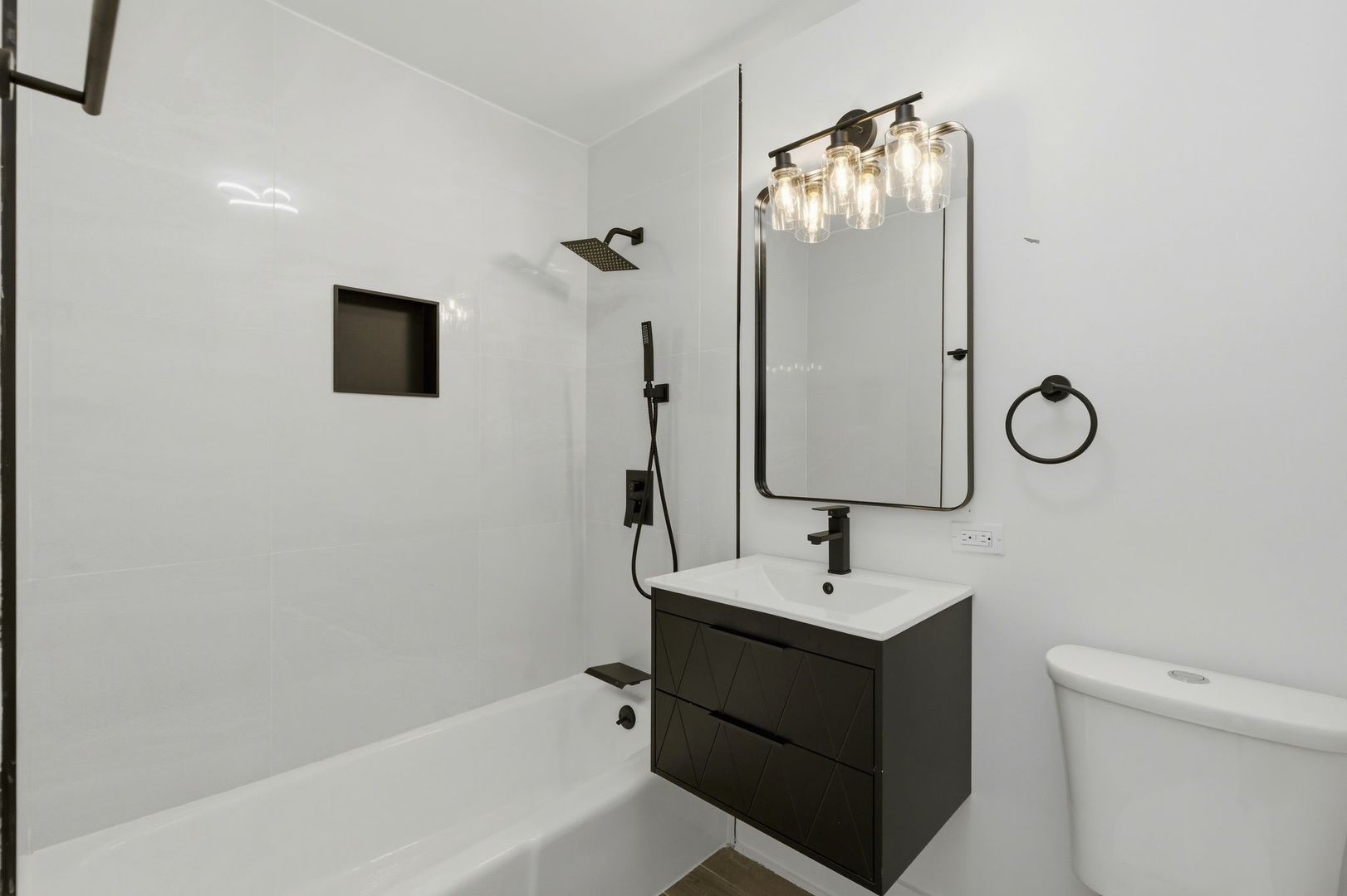 1700 E 56th Street 701-702 Property Photo 20