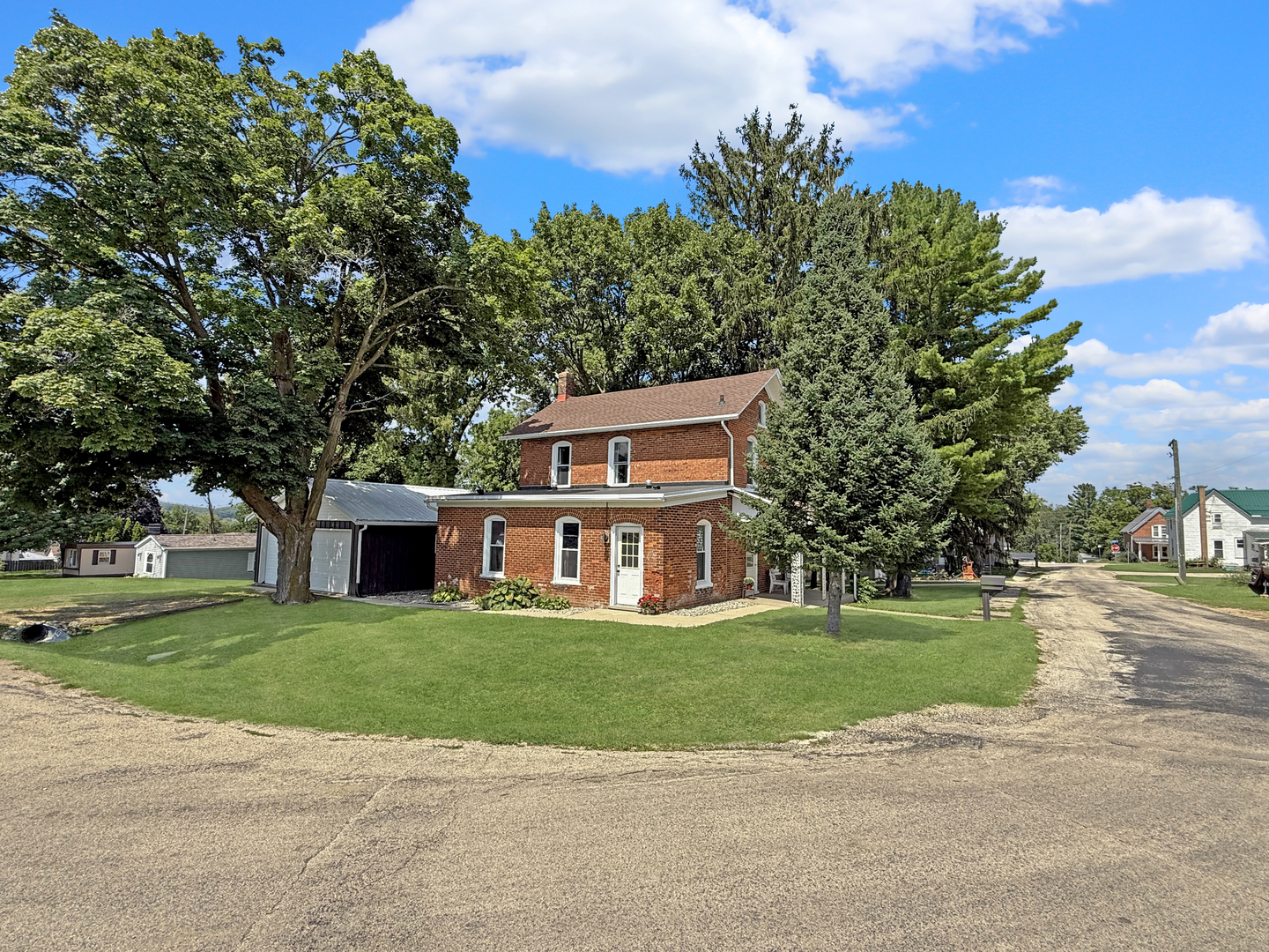 104 S Johnson Street Property Photo 1