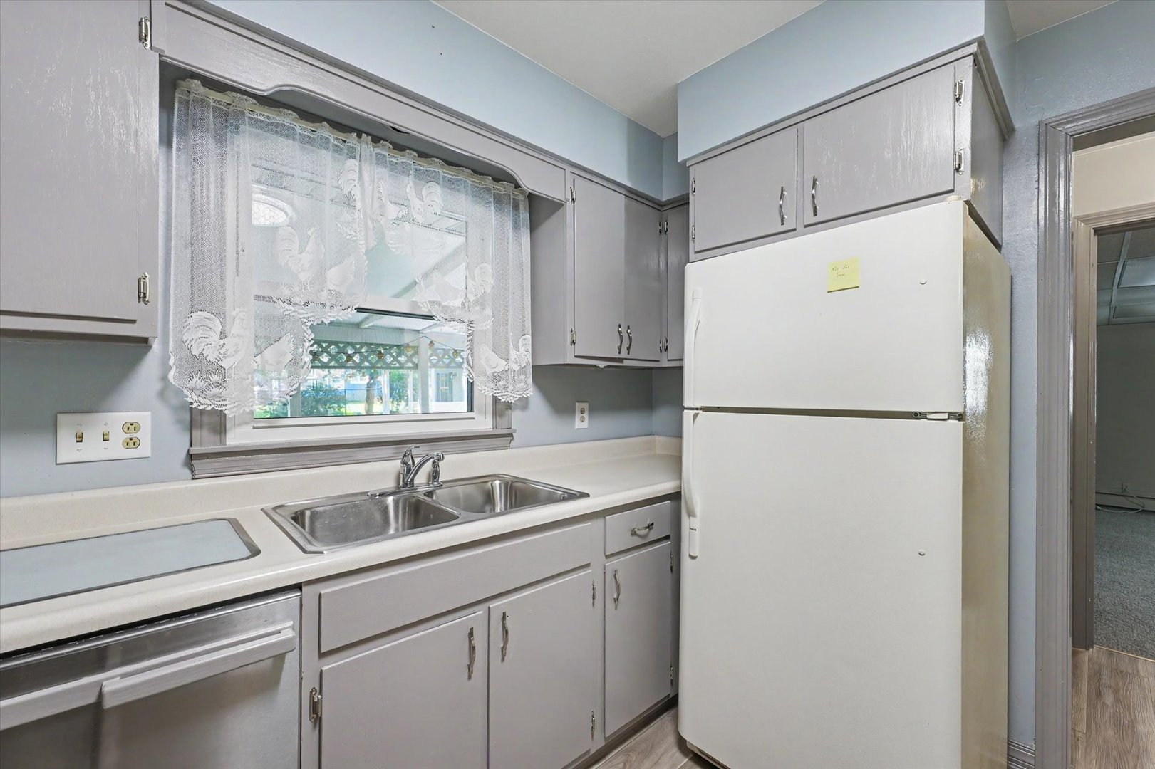 2411 Sharlyn Drive Property Photo 16