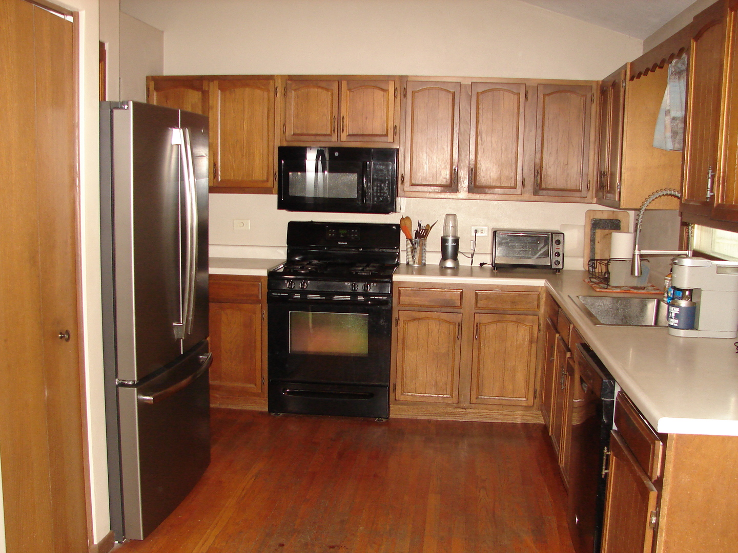 514 Garnett Avenue Property Photo 4