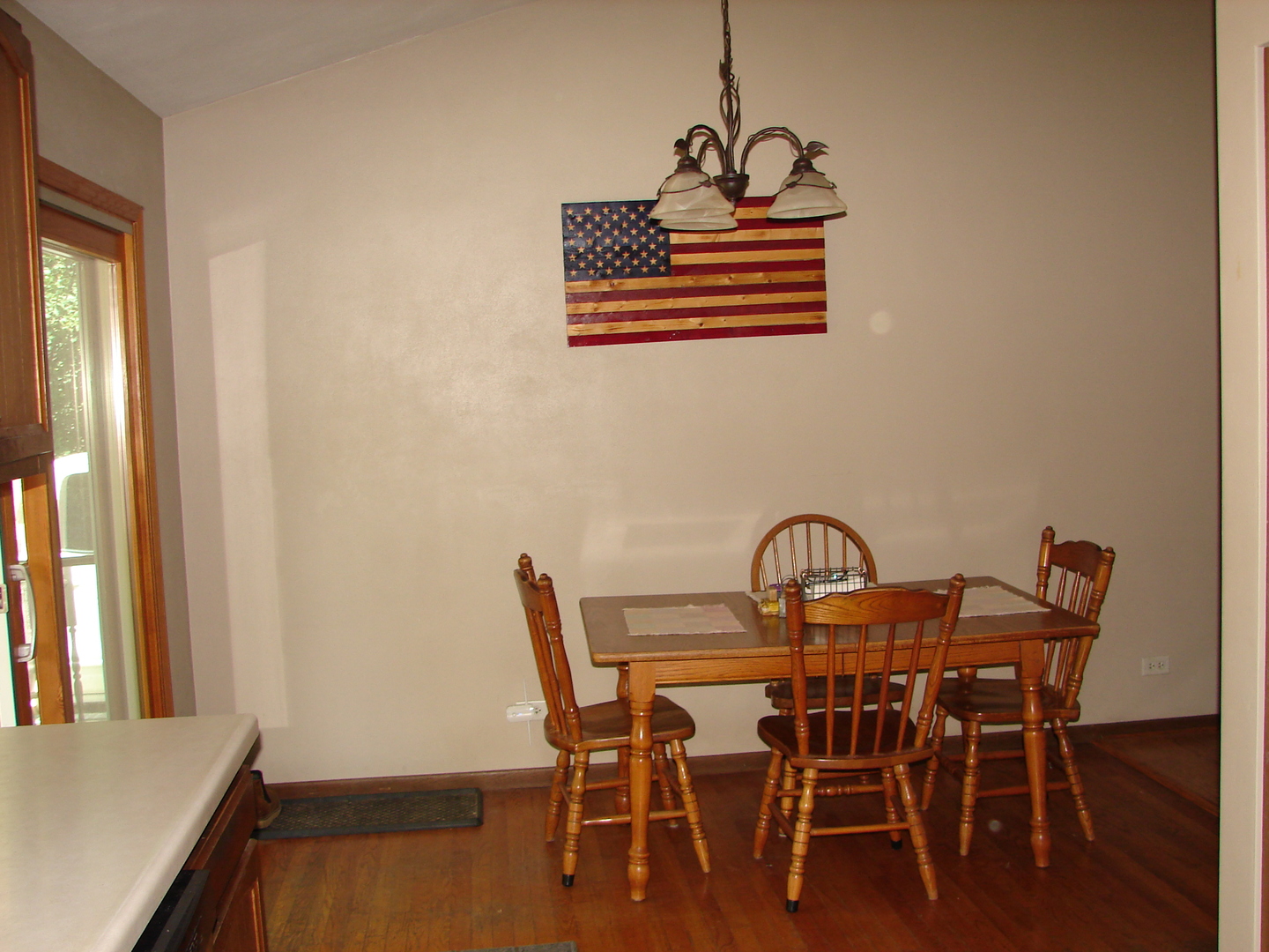 514 Garnett Avenue Property Photo 5
