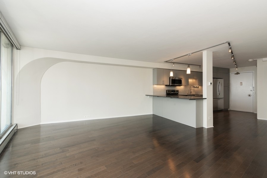 300 N State Street 5517 Property Photo 6
