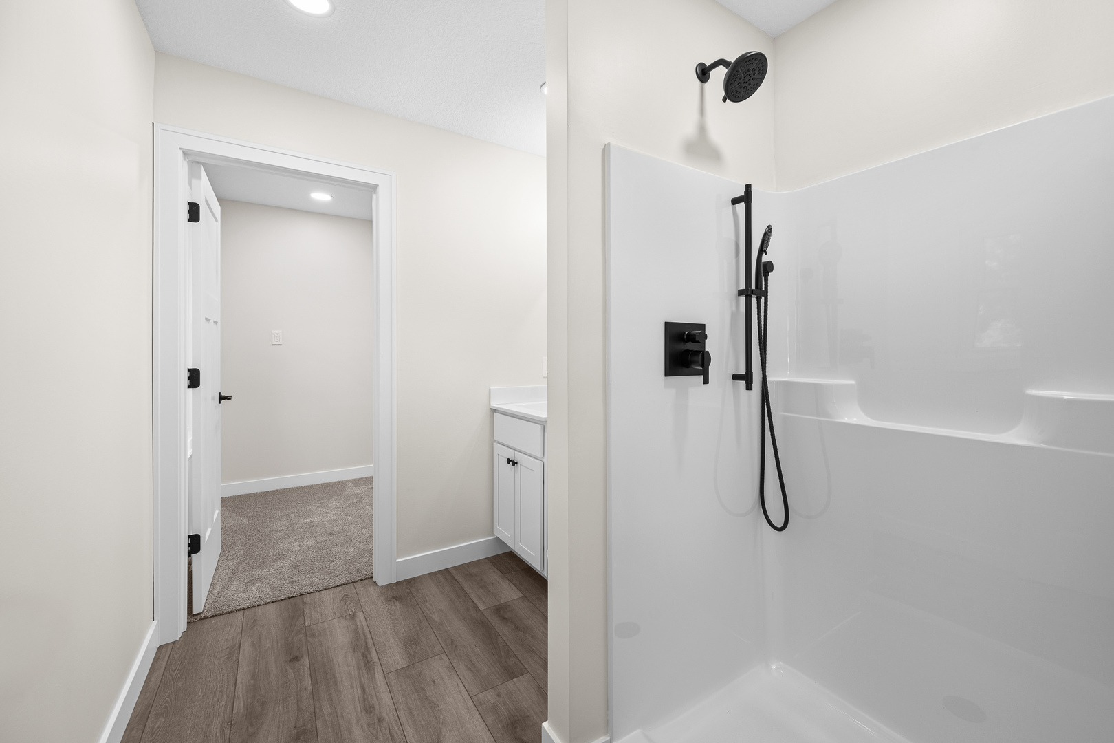 201 E Gails Street Property Photo 6