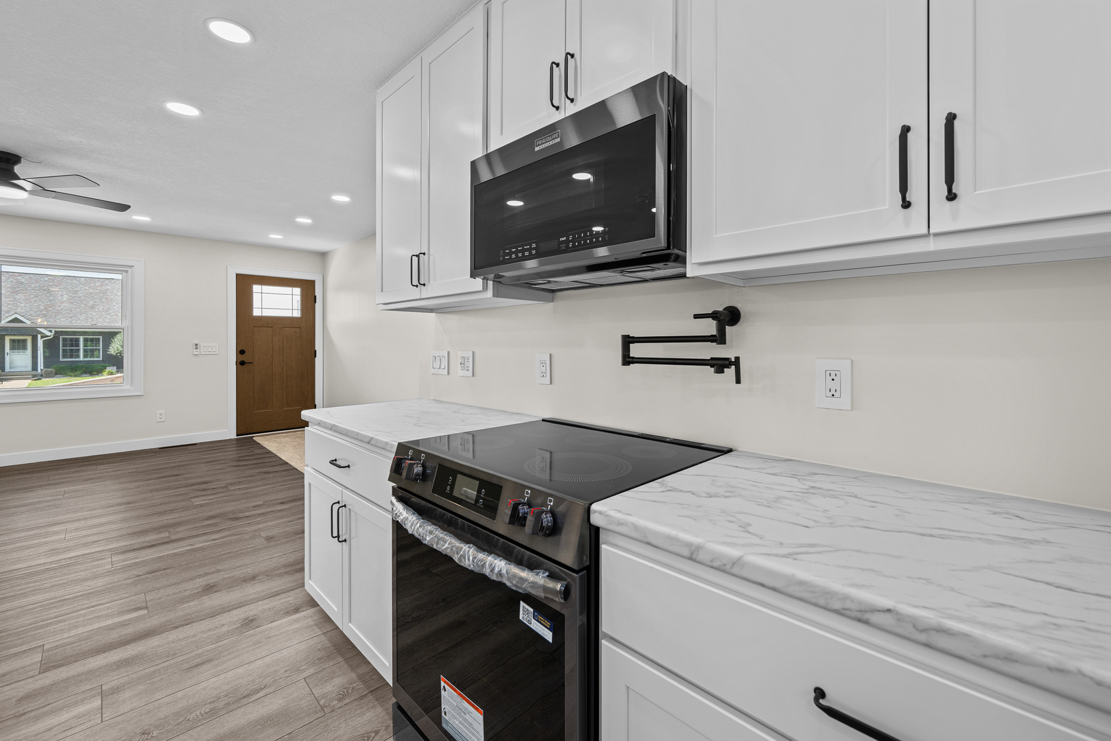 201 E Gails Street Property Photo 11