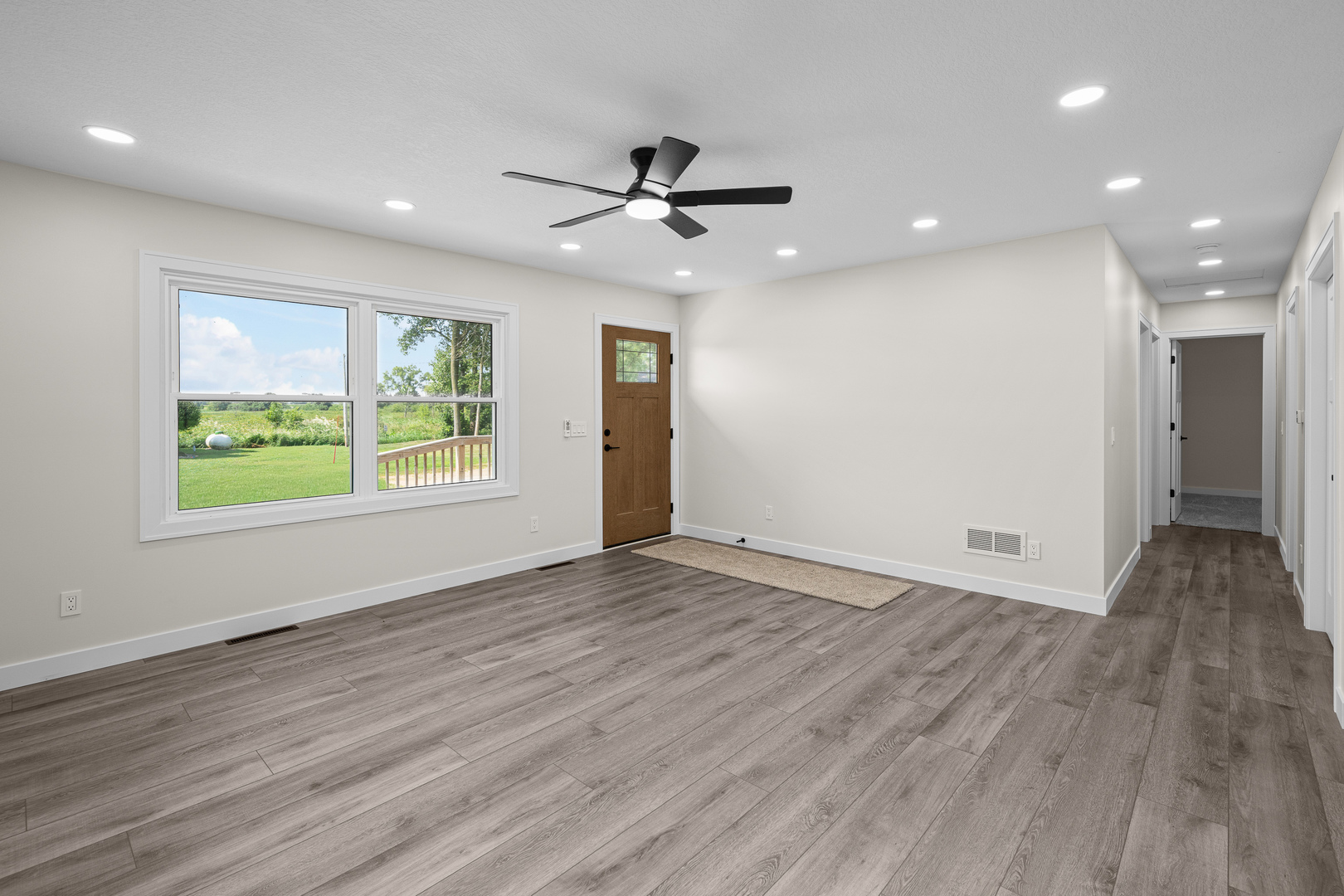 201 E Gails Street Property Photo 12