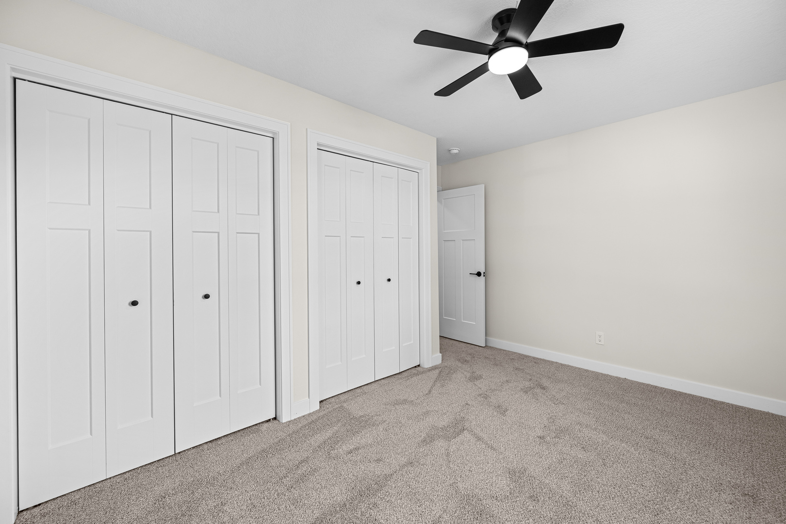 201 E Gails Street Property Photo 14