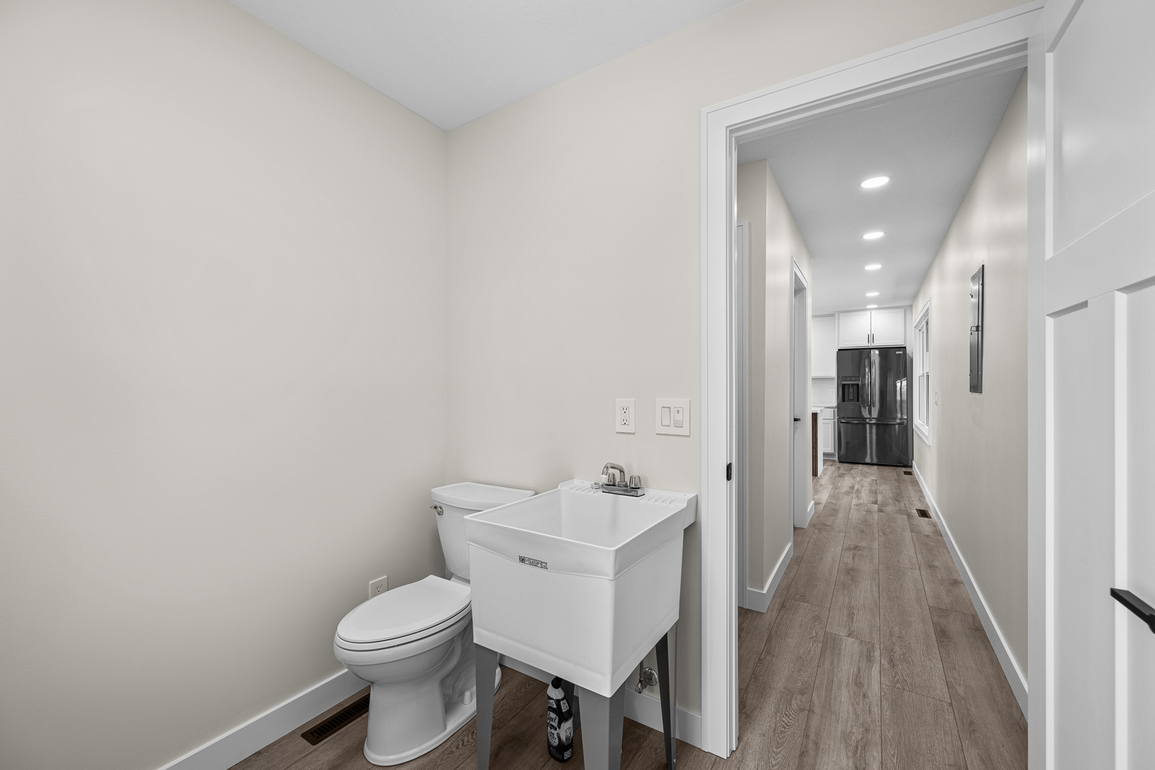 201 E Gails Street Property Photo 17
