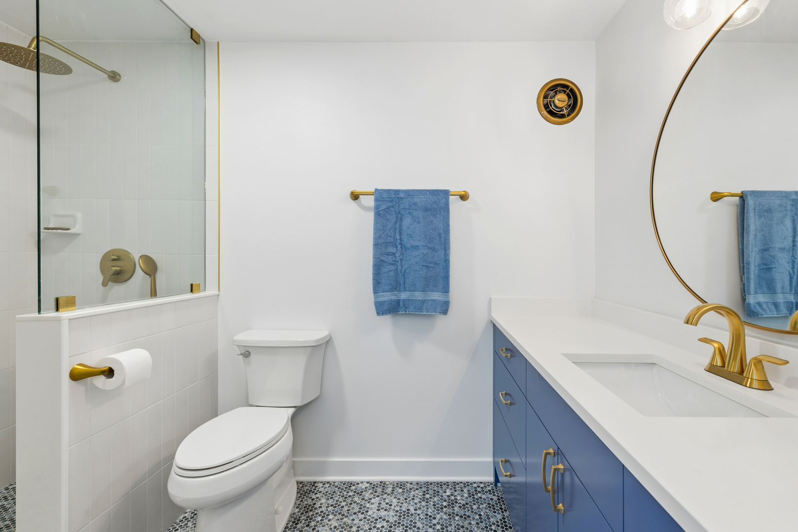 940 W Glenlake Avenue 27a Property Photo 14