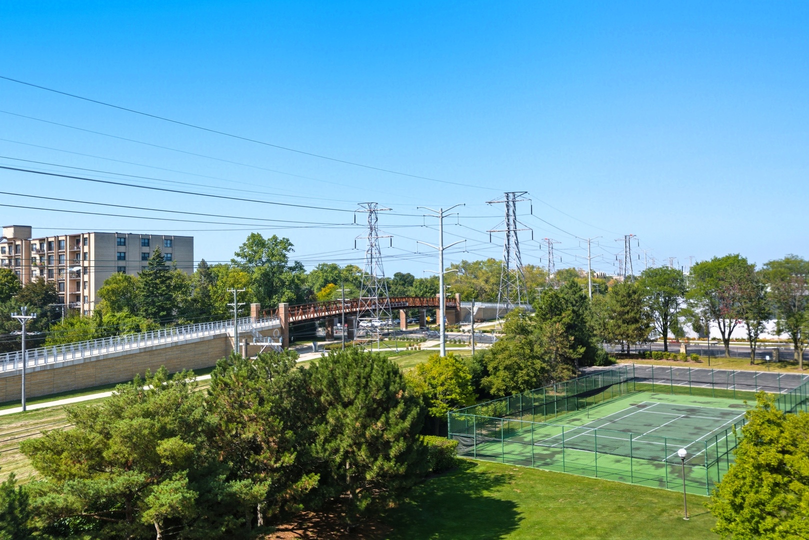 4545 W Touhy Avenue 409e Property Photo 7