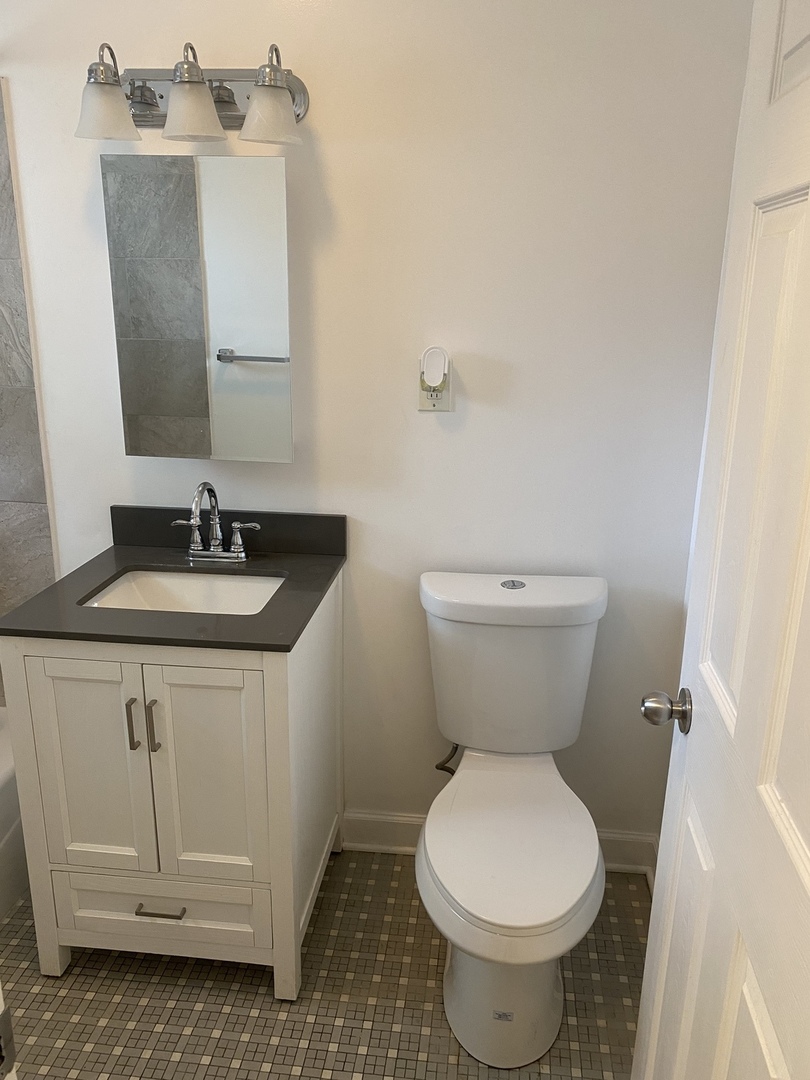 6104 N Winchester Avenue Gc Property Photo 20