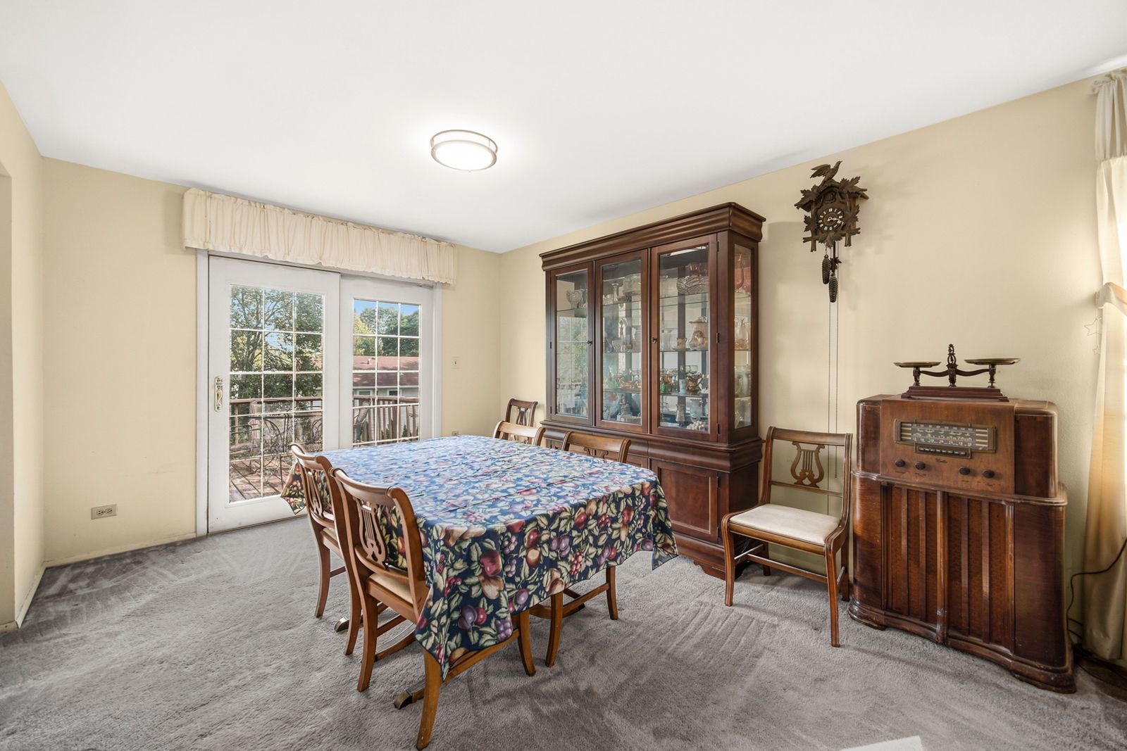 12 Regent Court Property Photo 8