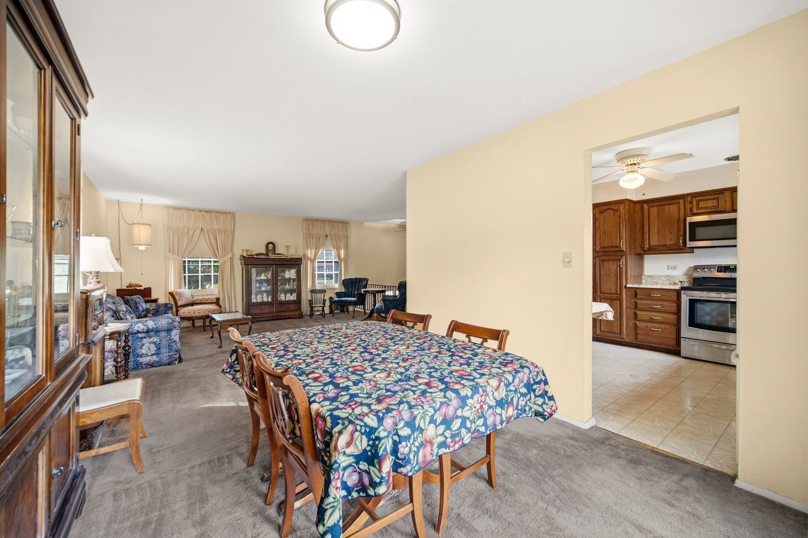 12 Regent Court Property Photo 9