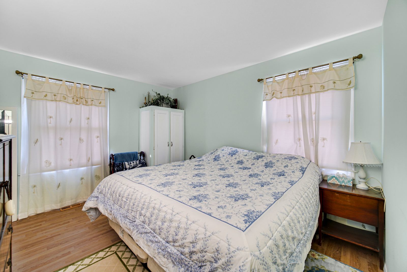 12 Regent Court Property Photo 17
