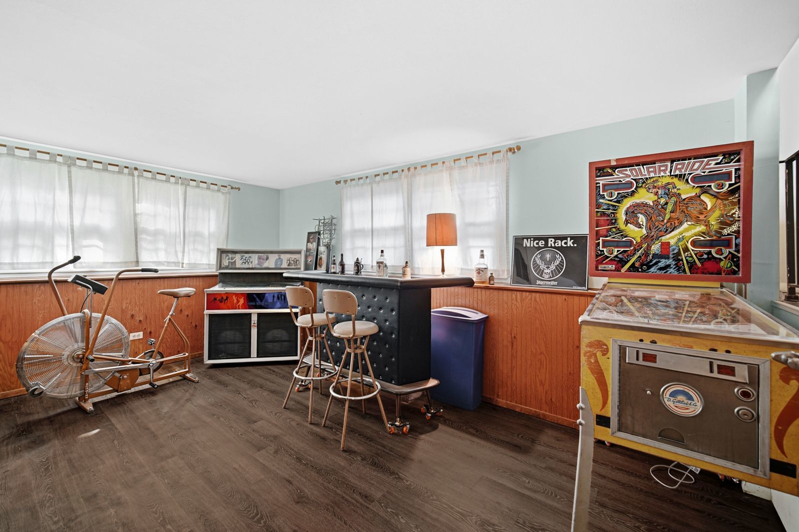 12 Regent Court Property Photo 18