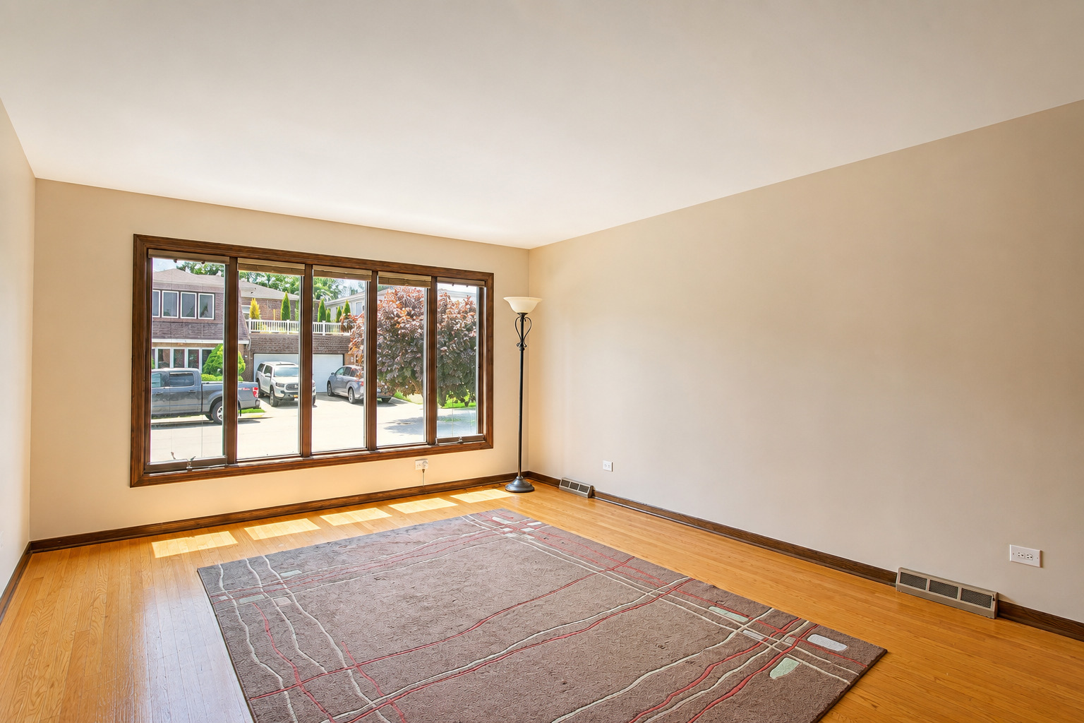 8414 W Brodman Avenue Property Photo 7