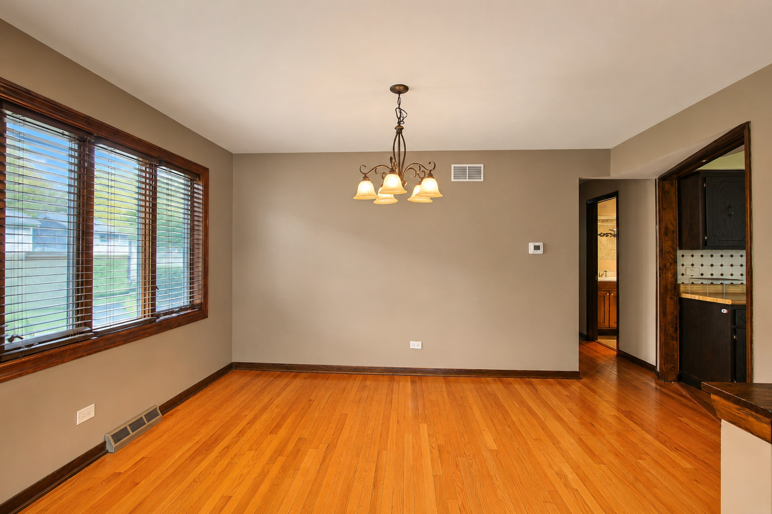 8414 W Brodman Avenue Property Photo 9