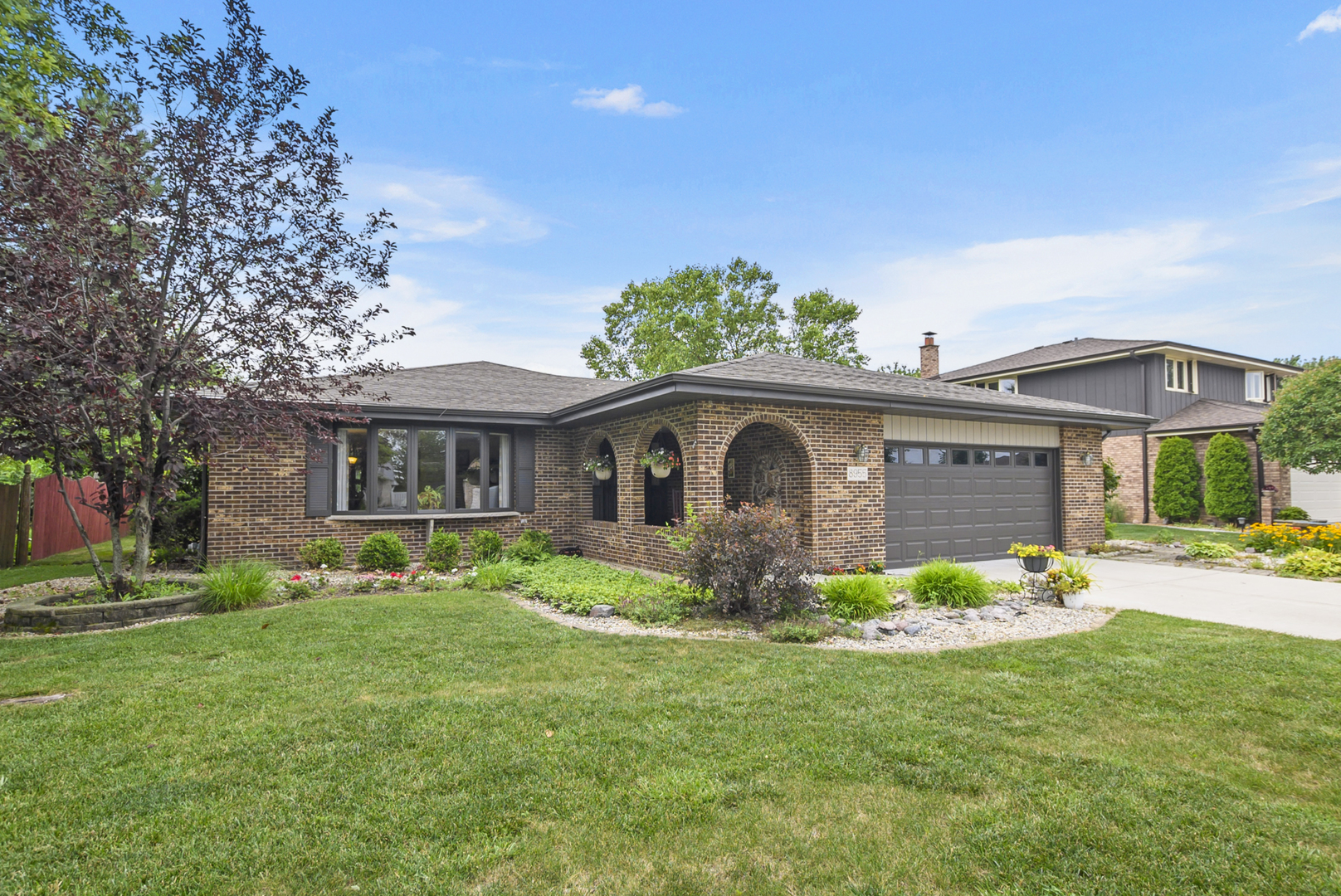 8955 Linden Drive Property Photo 1