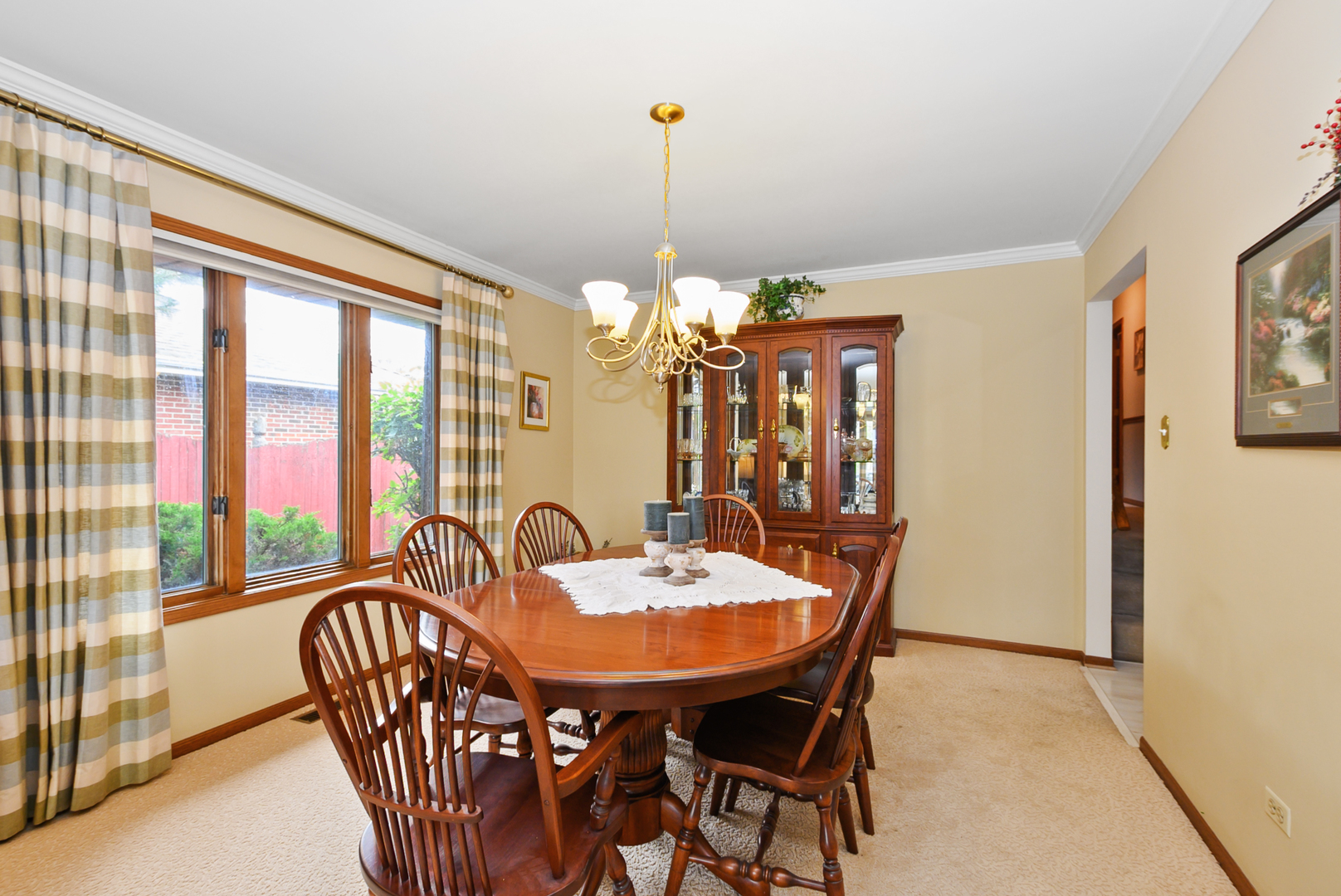8955 Linden Drive Property Photo 6