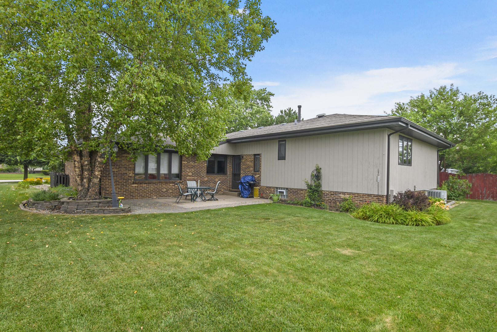 8955 Linden Drive Property Photo 27