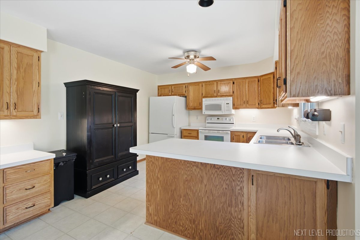 708 E Coady Drive Property Photo 8