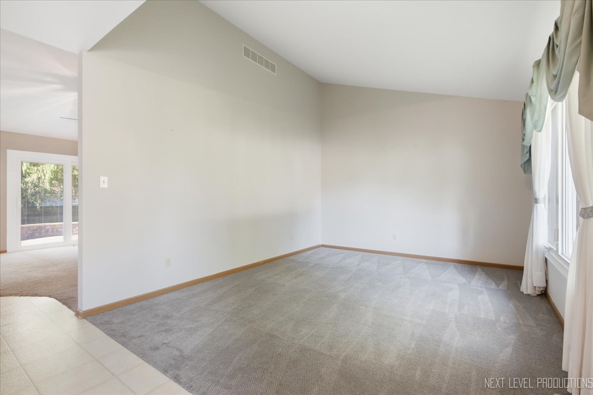 708 E Coady Drive Property Photo 15
