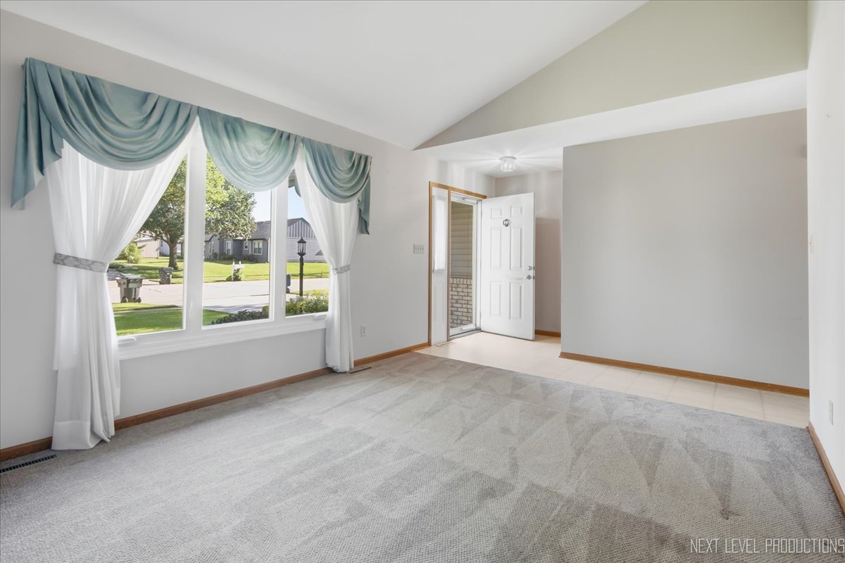 708 E Coady Drive Property Photo 16