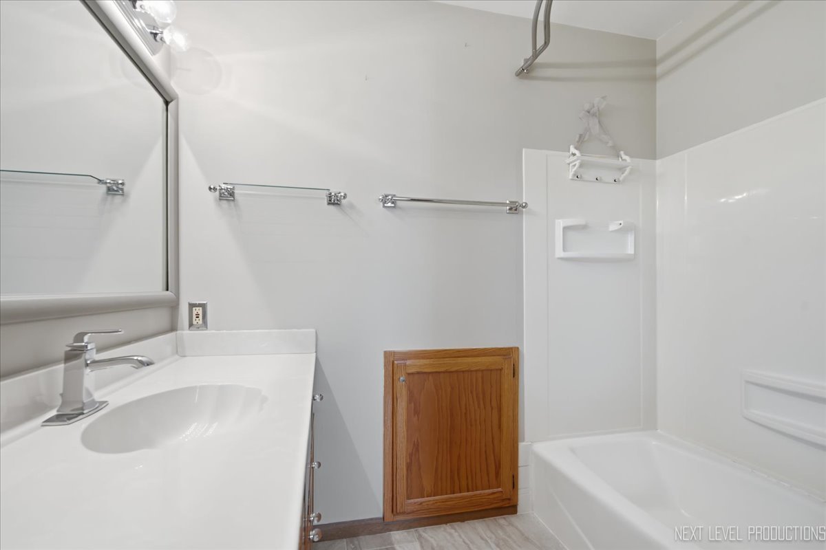 708 E Coady Drive Property Photo 22