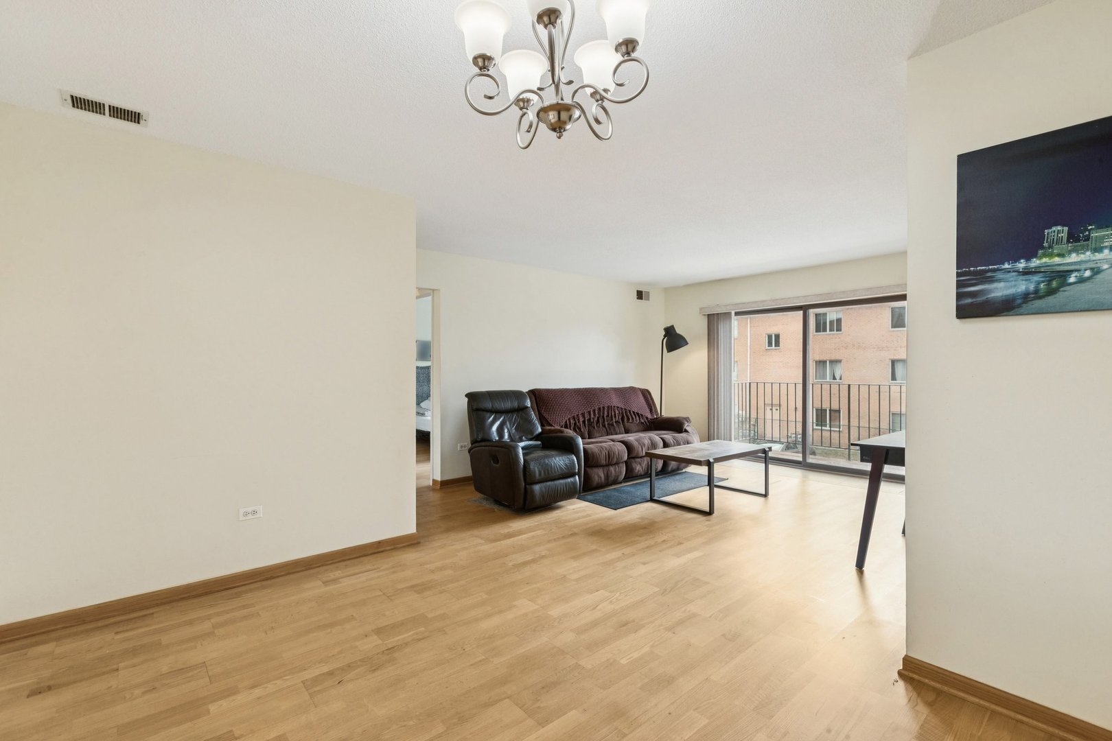 702 Cobblestone Circle D Property Photo 6