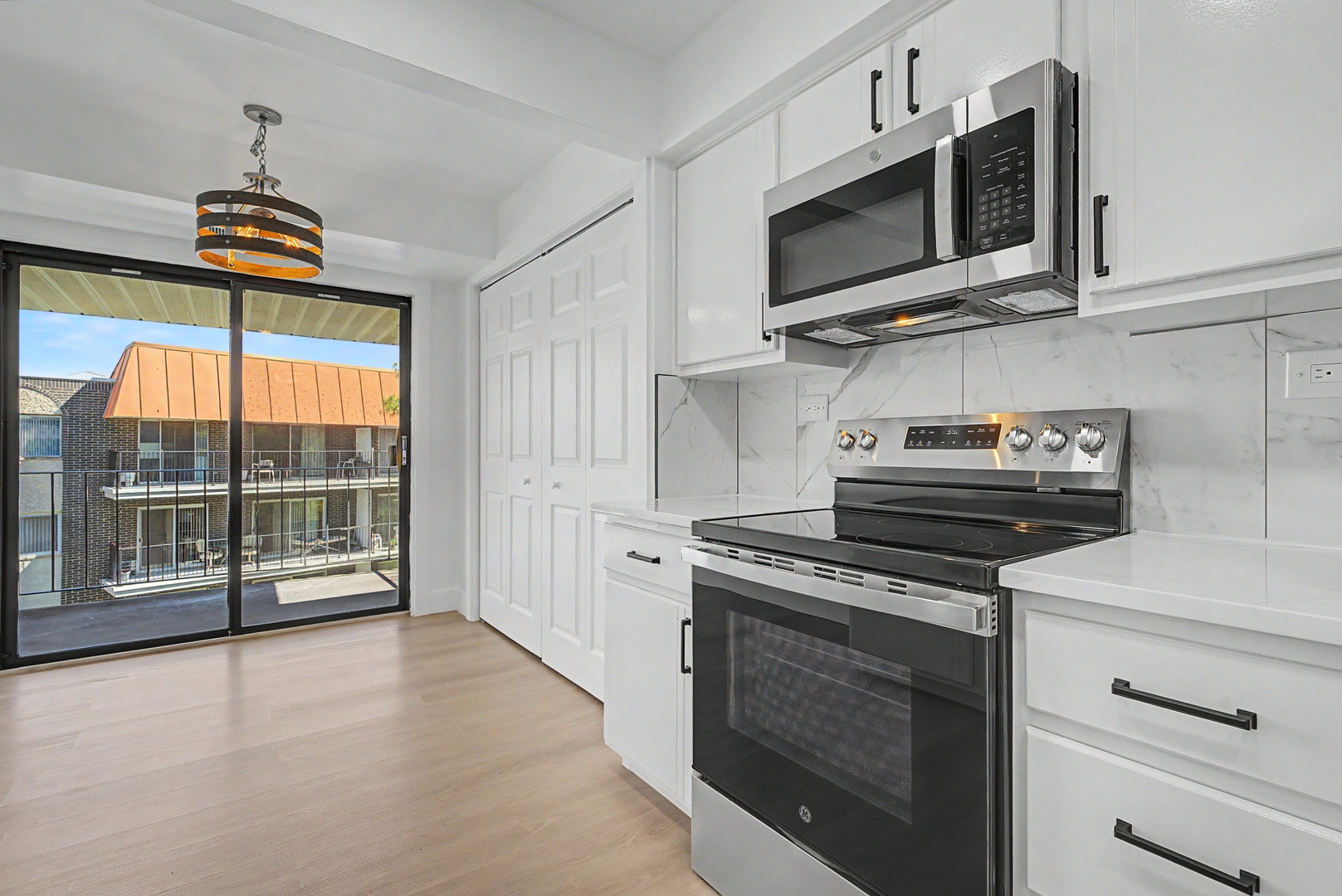 4900 Foster Street 407 Property Photo 5