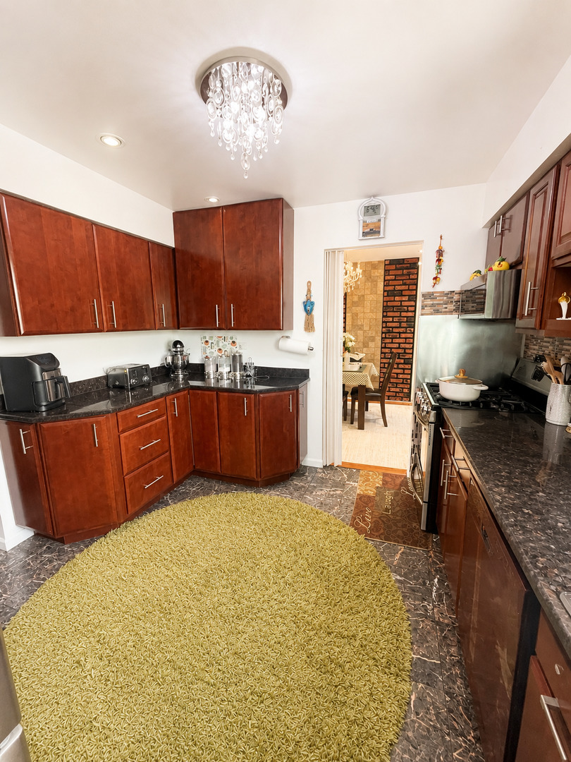 1738 Newport Street Property Photo 11