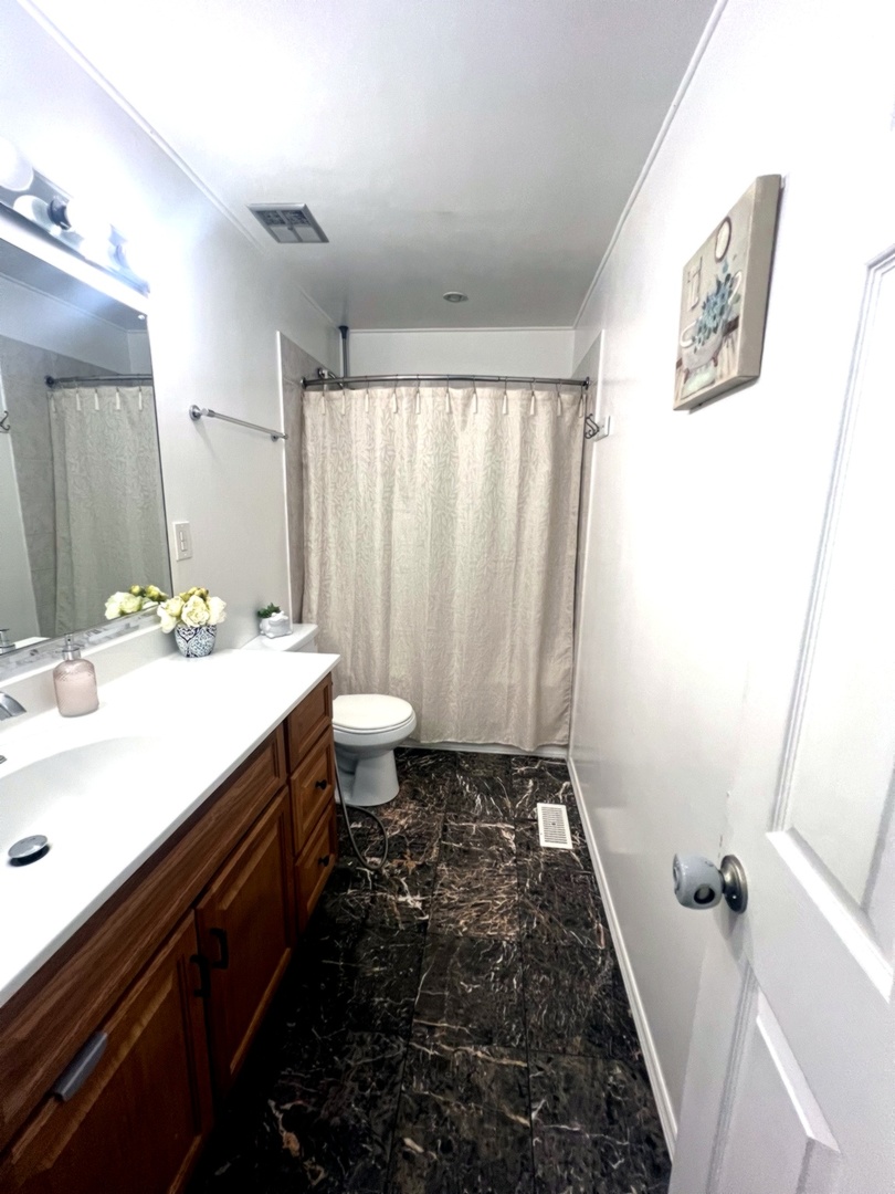 1738 Newport Street Property Photo 21