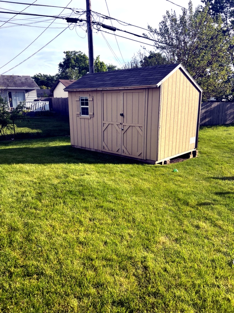 1738 Newport Street Property Photo 25