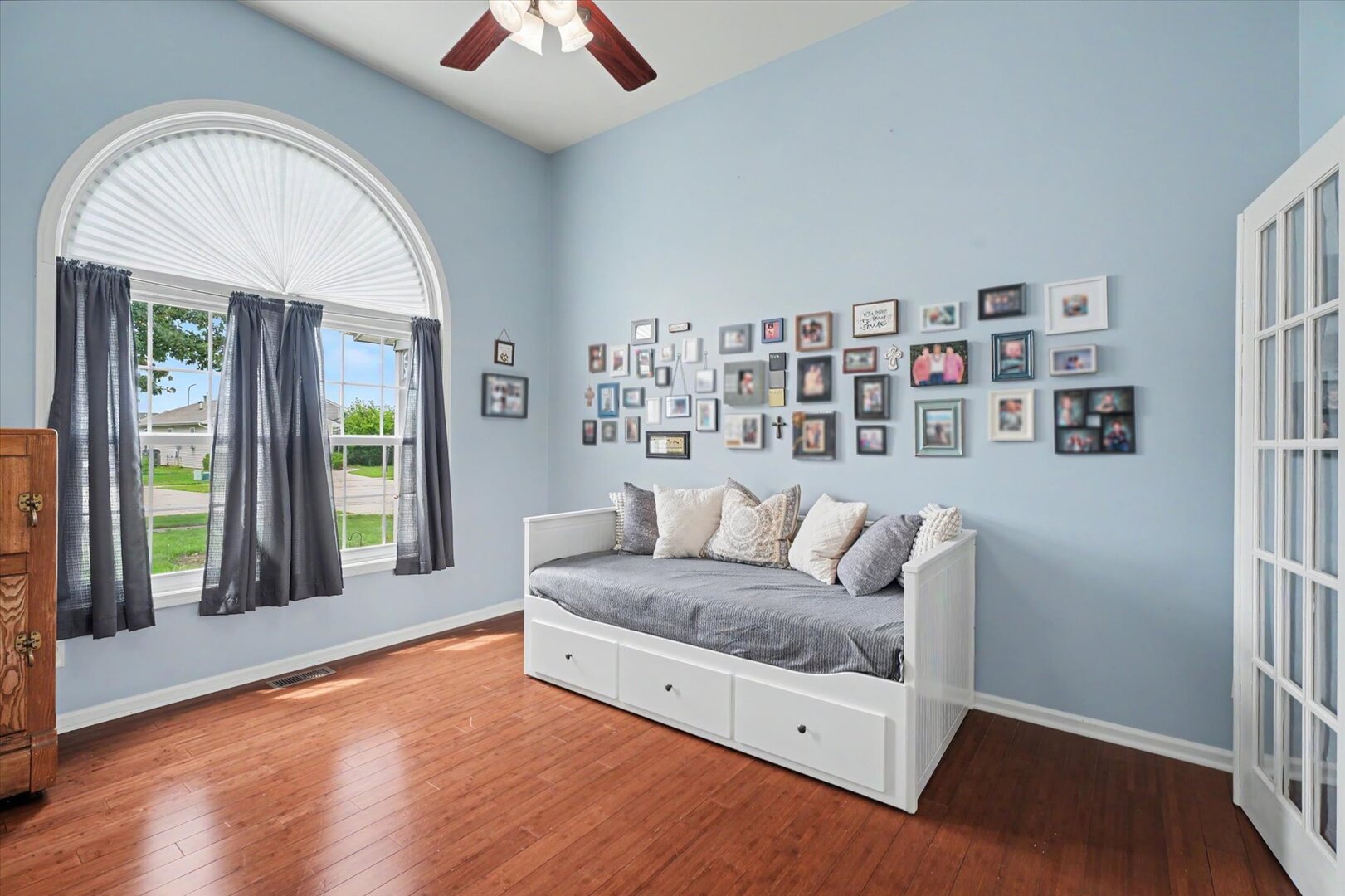 610 Erin Drive 610 Property Photo 18