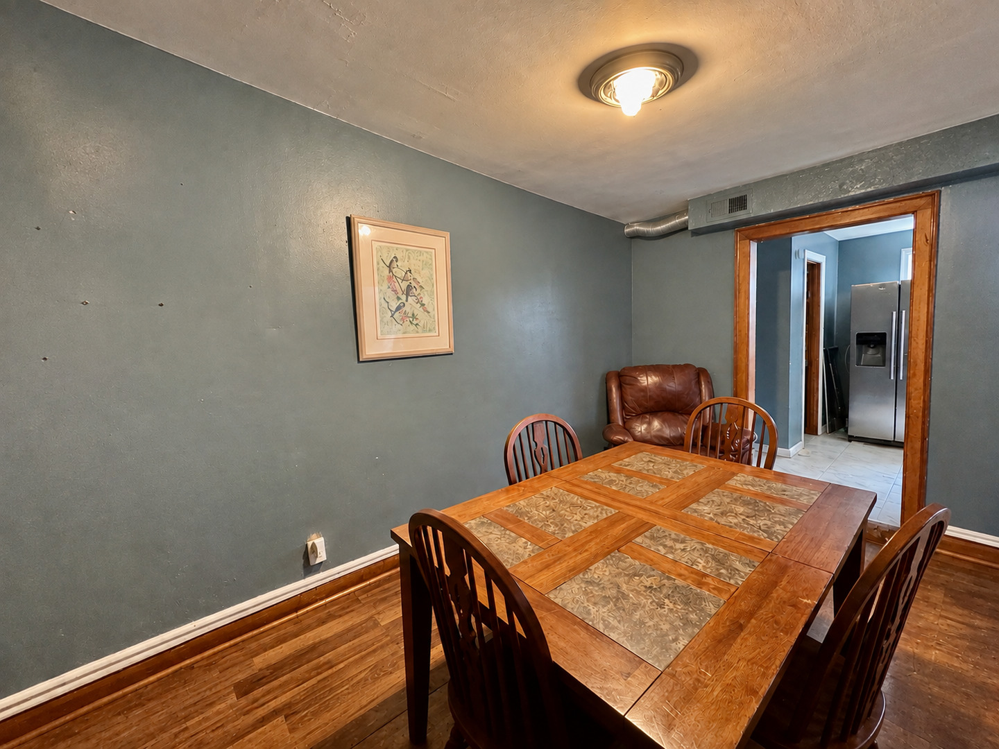 8325 S Saginaw Avenue Property Photo 14