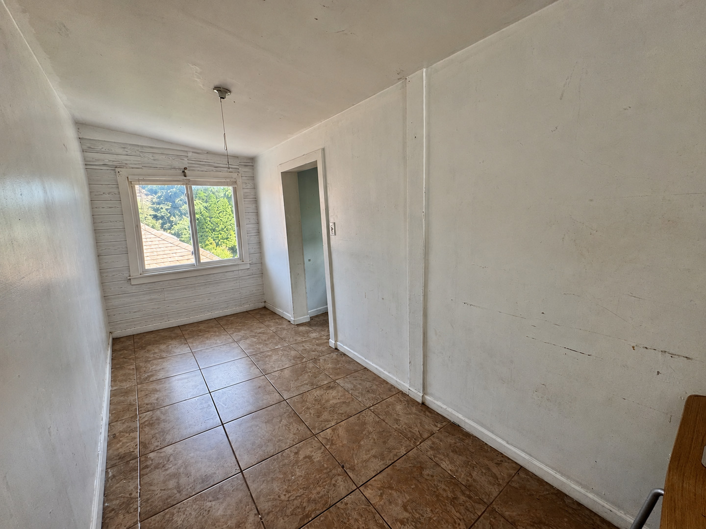 8325 S Saginaw Avenue Property Photo 22