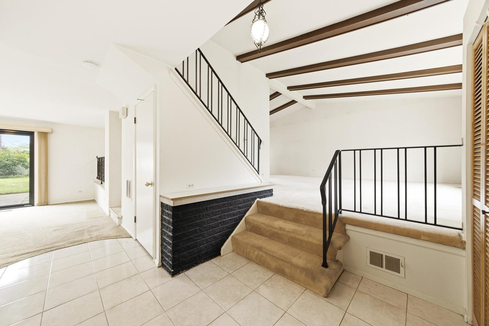 333 Beau Drive Property Photo 2