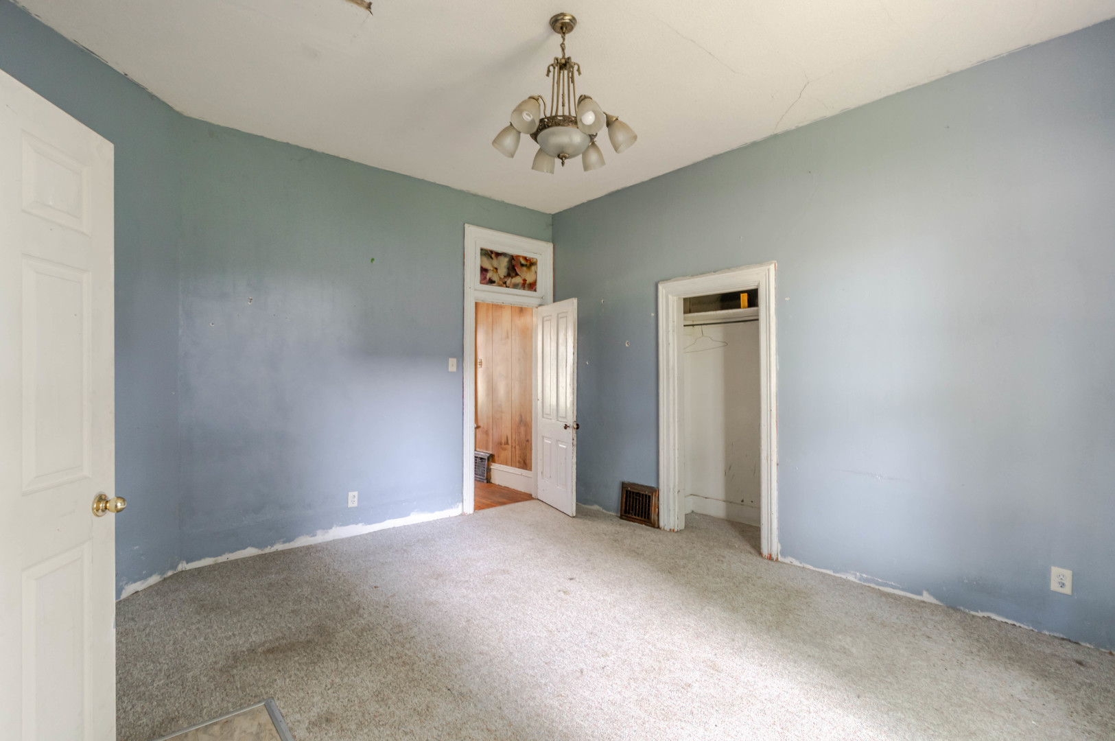 105 7th Street Property Photo 16