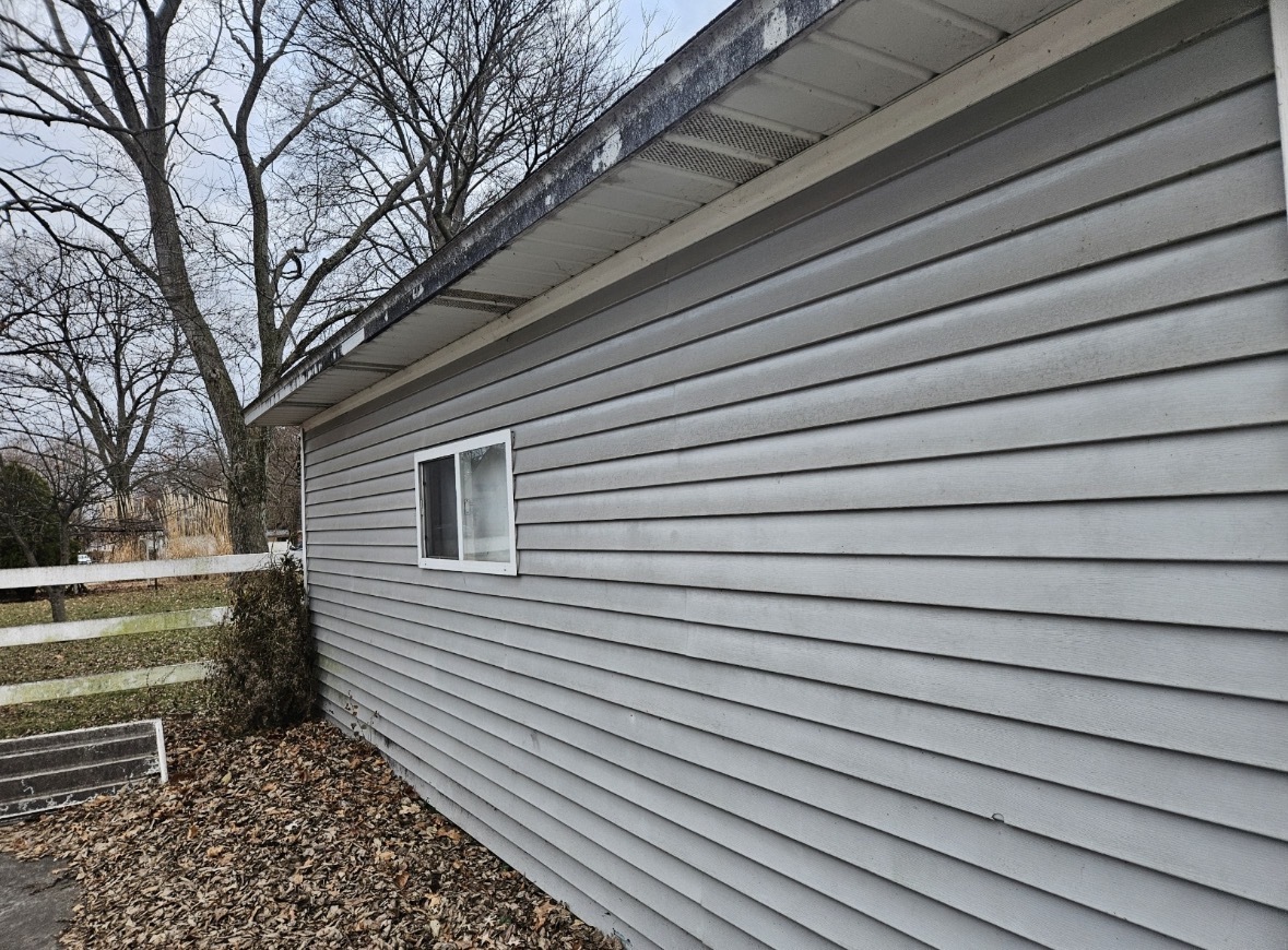 106 W Reynolds Street Property Photo 3