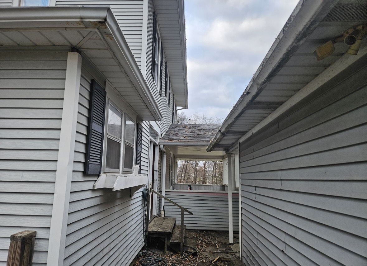 106 W Reynolds Street Property Photo 5
