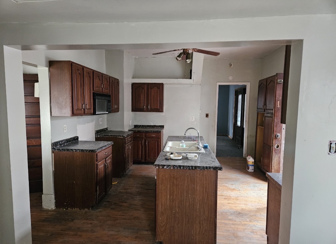 106 W Reynolds Street Property Photo 10