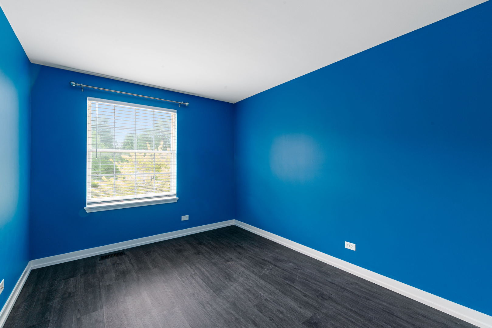 1564 Westbury Drive Property Photo 25