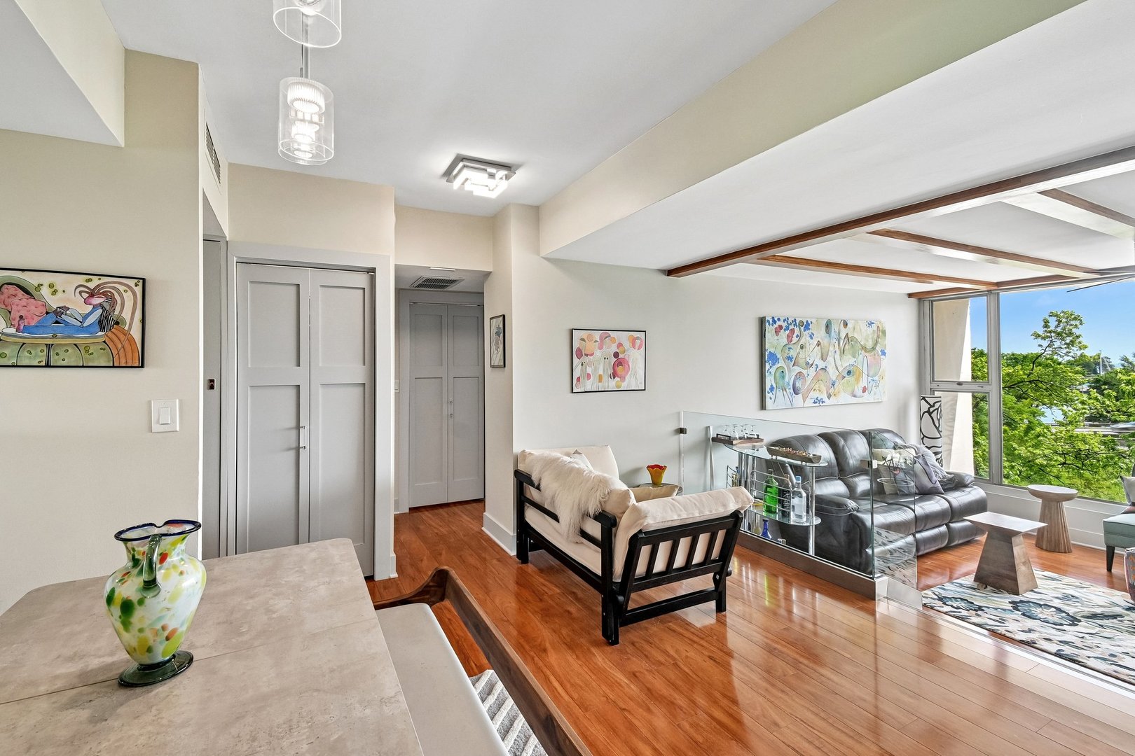 3200 N Lake Shore Drive 410 Property Photo 9