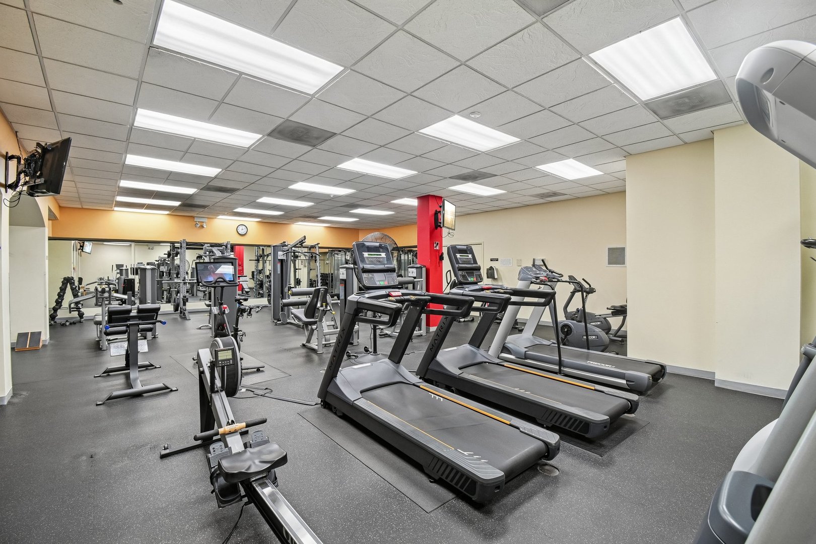 3200 N Lake Shore Drive 410 Property Photo 29