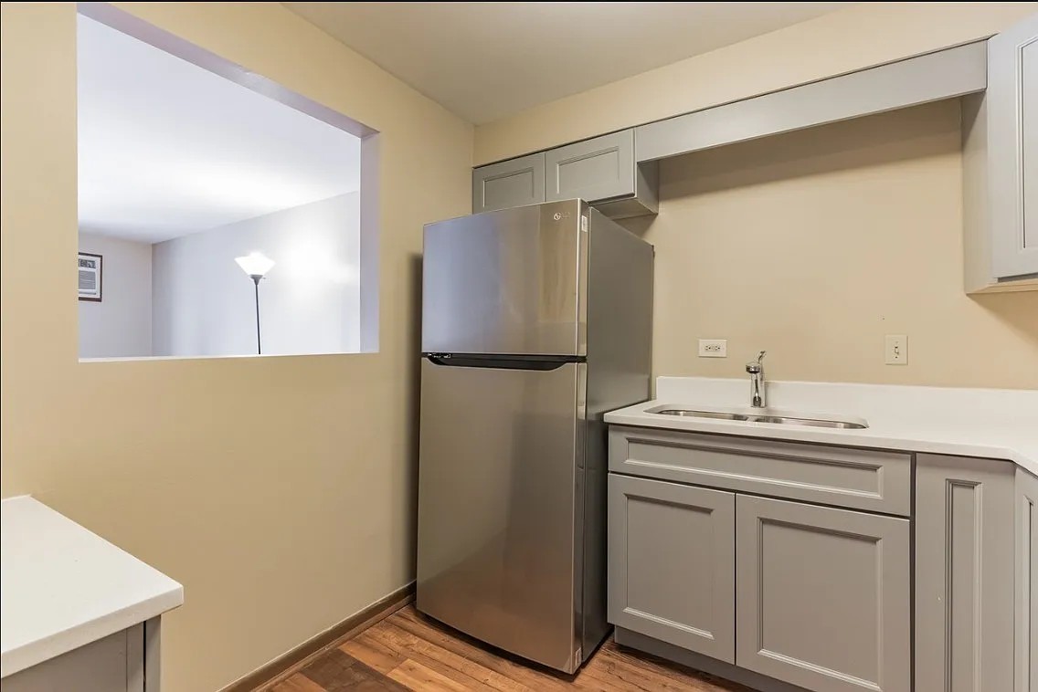 2325 N Neva Avenue 104b Property Photo 5