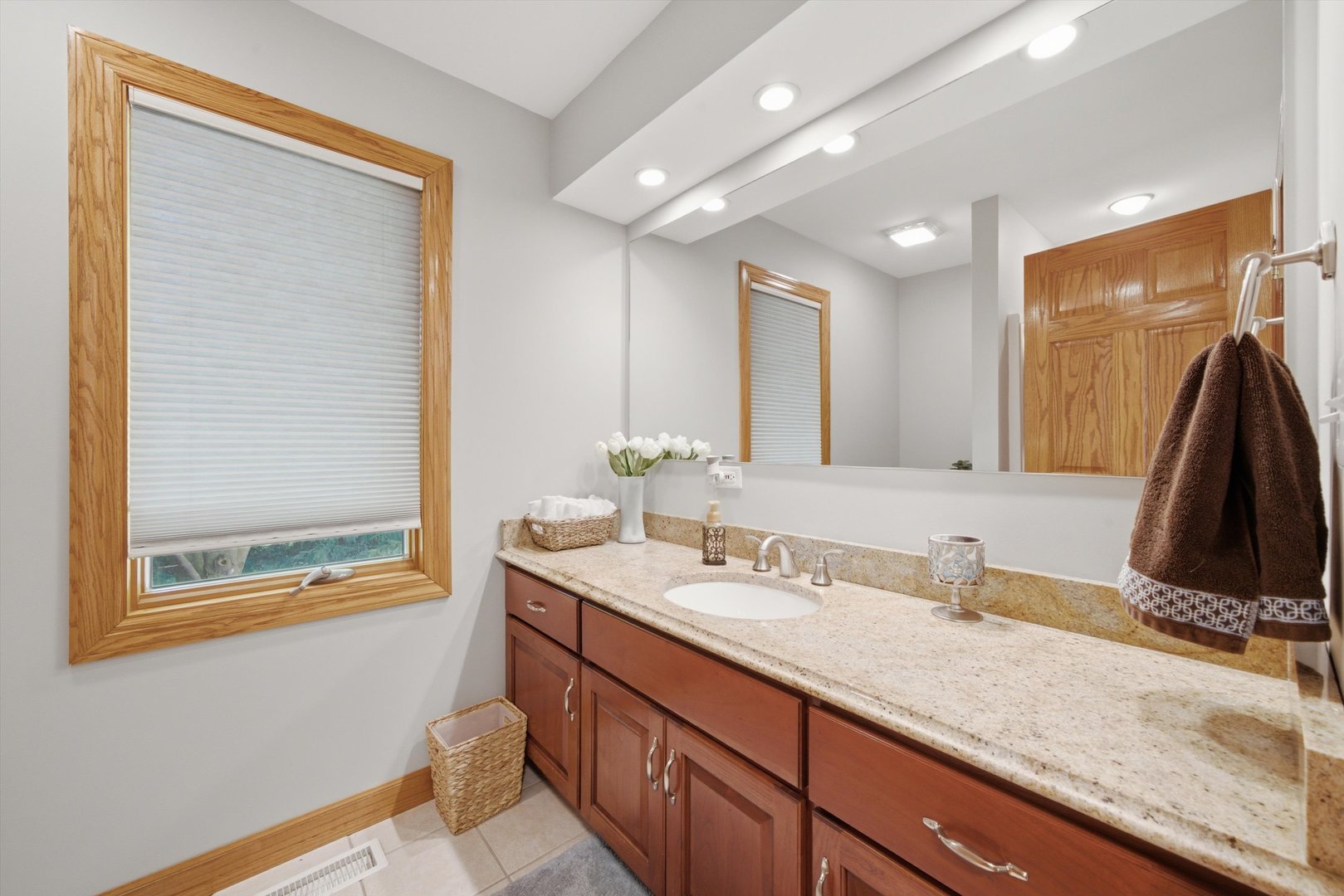 11555 S Elbridge Avenue Property Photo 16