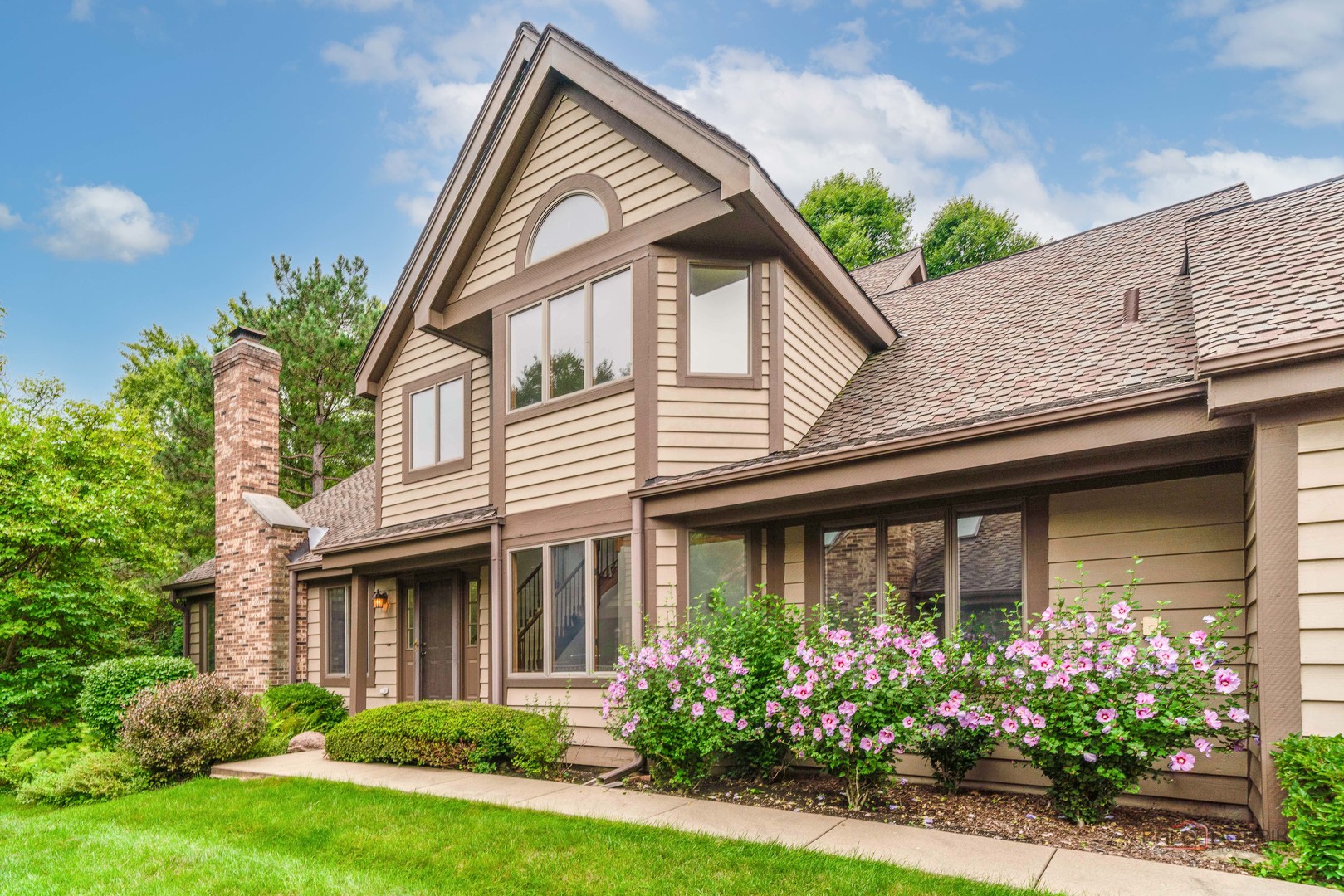 1902 Forest Creek Lane 1902