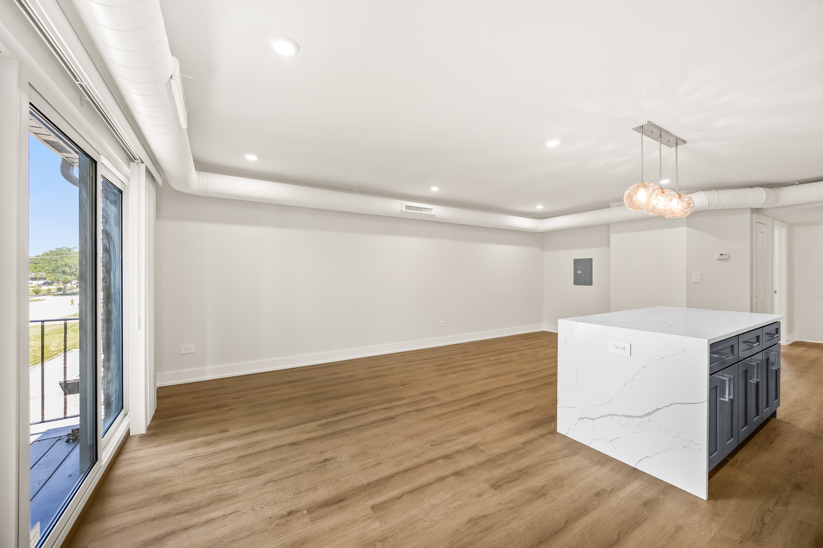 10225 Dearlove Road 301 Property Photo 2