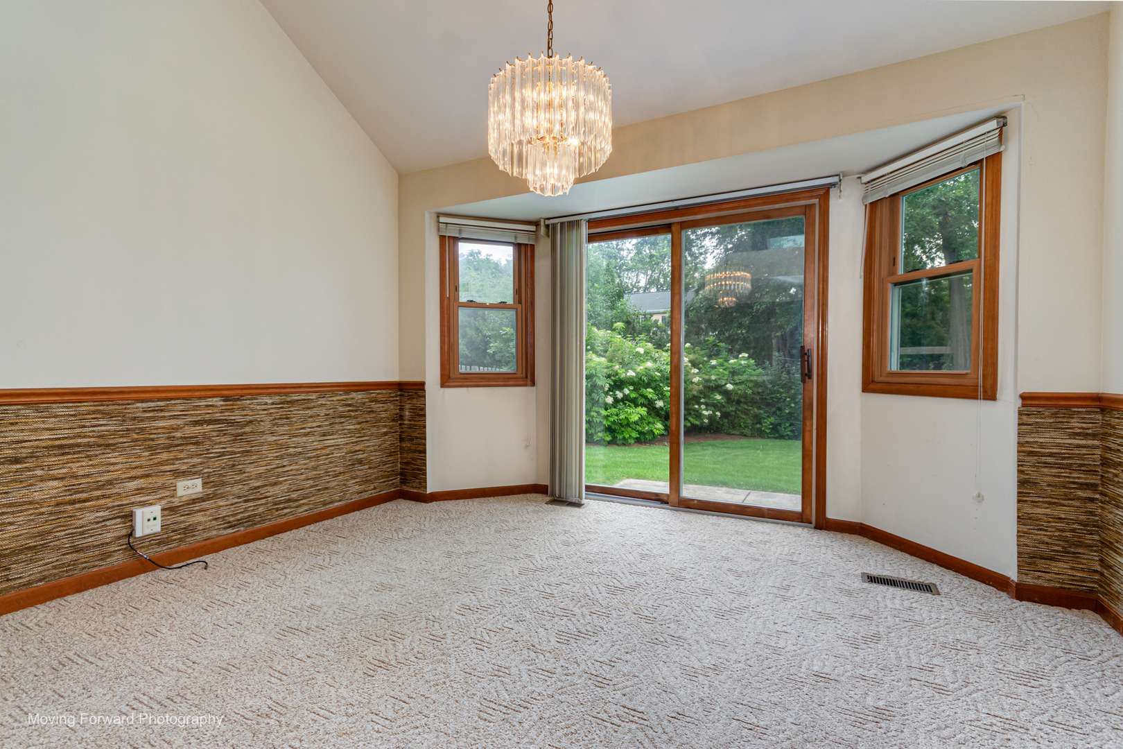 69 N Lambert Road Property Photo 10