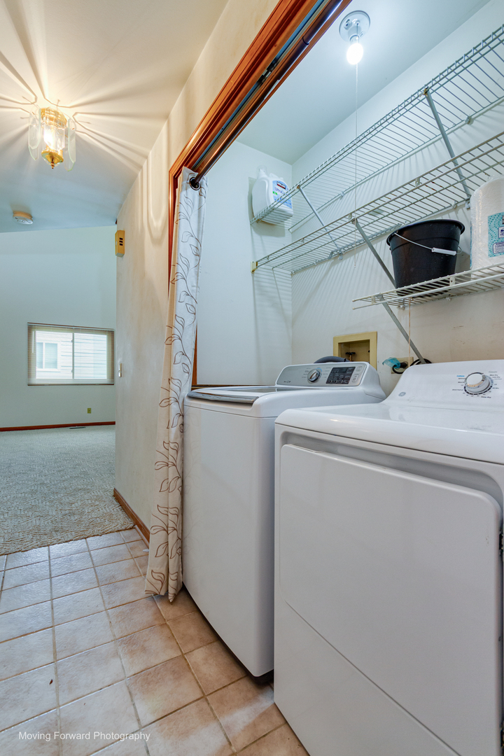 69 N Lambert Road Property Photo 12