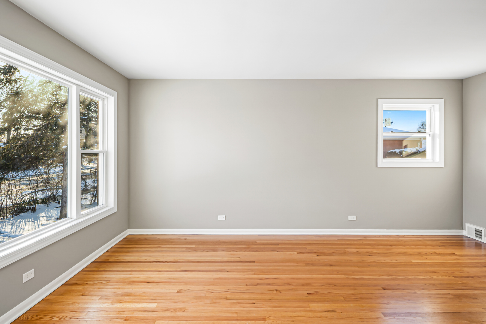 9120 26th Place Property Photo 2